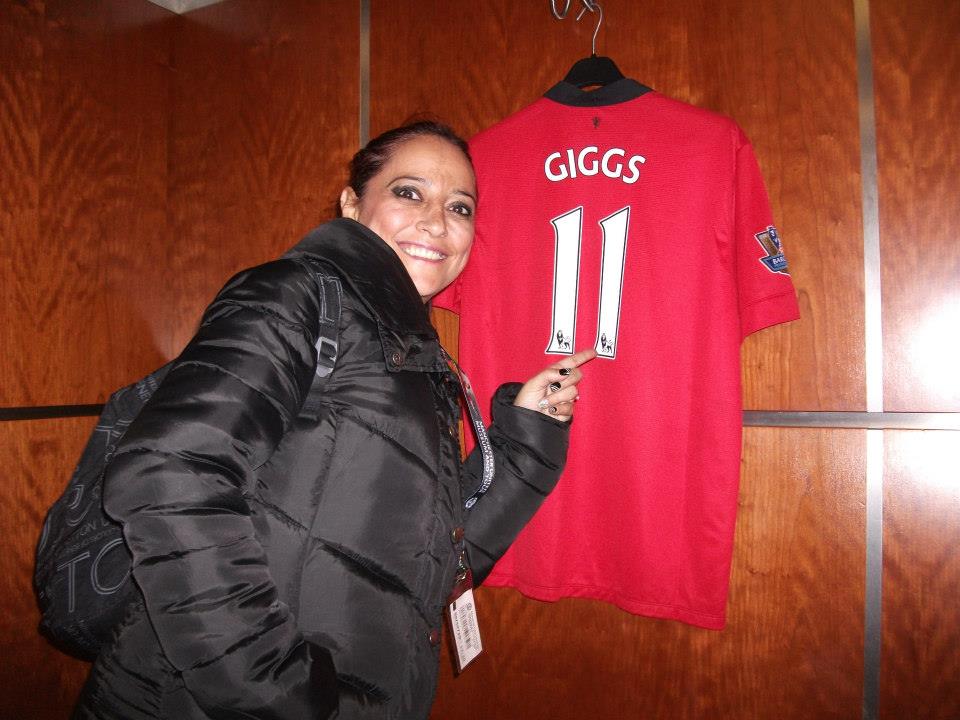 Angie Laus Man United Girl